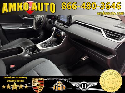 2020 Toyota RAV4 XLE   - Photo 18 - Temple Hills, MD 20748