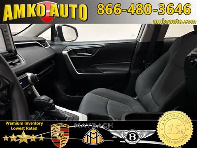 2020 Toyota RAV4 XLE   - Photo 9 - Temple Hills, MD 20748