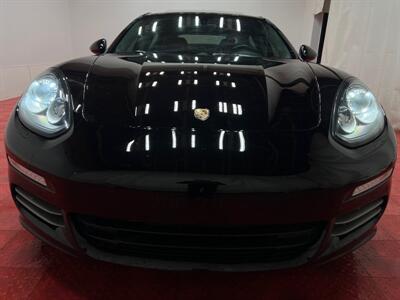 2014 Porsche Panamera 4   - Photo 4 - Laurel, MD 20724