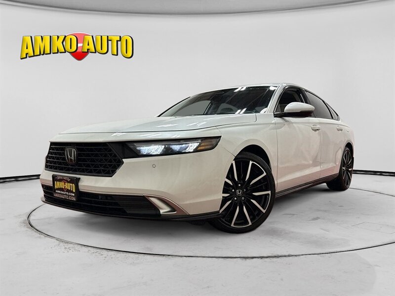 Platinum White Pearl 2023 Honda Accord Hybrid Touring FWD Sedan Front-Wheel Drive Automatic