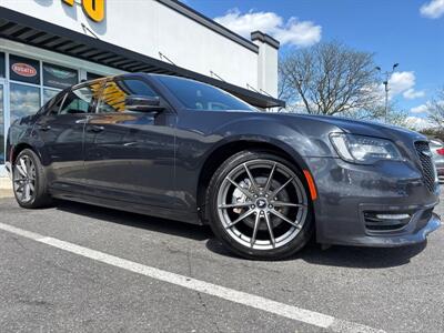 2017 Chrysler 300 Series S   - Photo 4 - Laurel, MD 20724