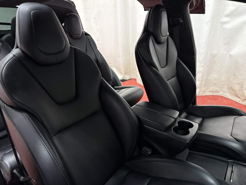 2018 Tesla Model X 100D - Photo 24 - Temple Hills, MD 20748