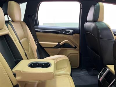 2016 Porsche Cayenne S E-Hybrid   - Photo 30 - Laurel, MD 20724