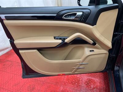 2016 Porsche Cayenne S E-Hybrid   - Photo 16 - Laurel, MD 20724