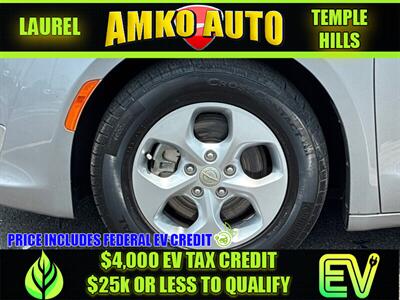 2017 Chrysler Pacifica Hybrid Premium   - Photo 15 - Laurel, MD 20724