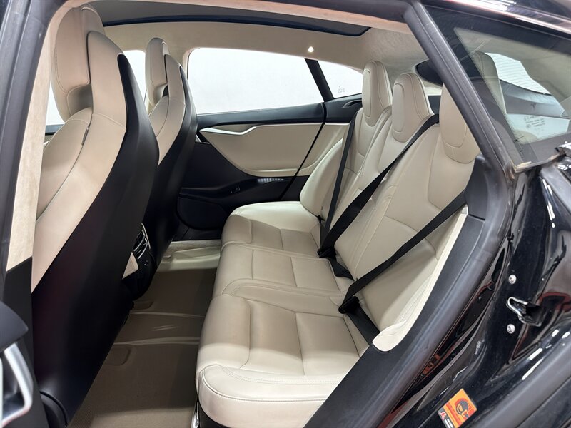 2017 Tesla Model S 75D - Photo 19 - Temple Hills, MD 20748
