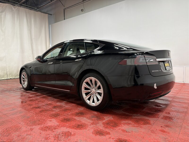 2017 Tesla Model S 75D - Photo 6 - Temple Hills, MD 20748