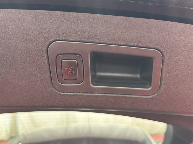 2017 Tesla Model S 75D - Photo 21 - Temple Hills, MD 20748