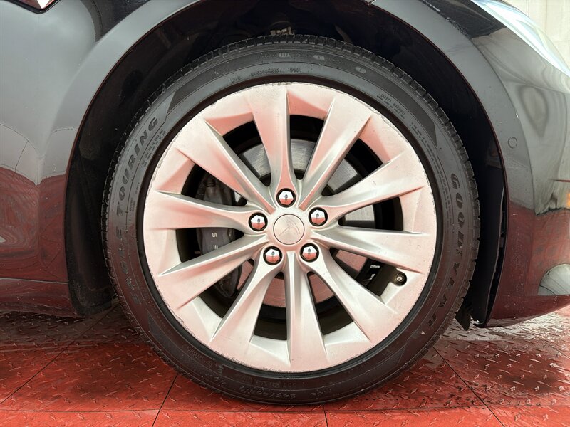 2017 Tesla Model S 75D - Photo 12 - Temple Hills, MD 20748