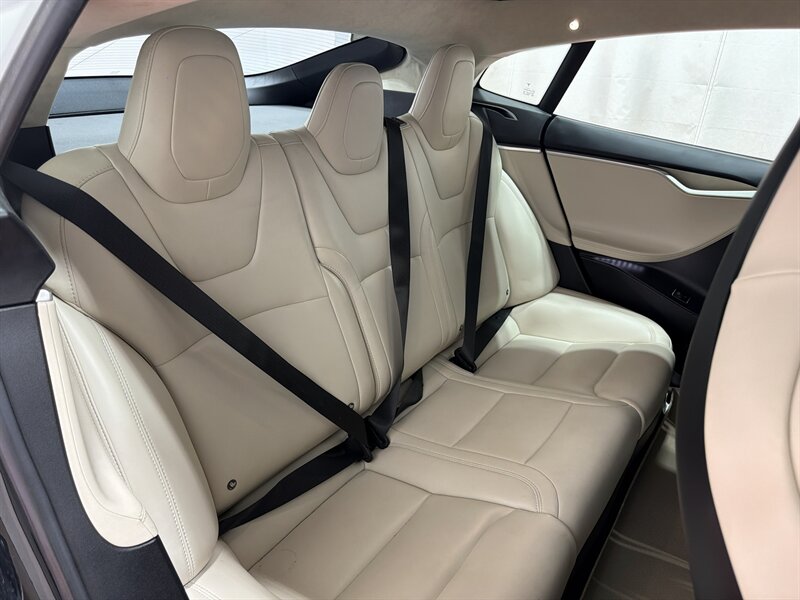2017 Tesla Model S 75D - Photo 25 - Temple Hills, MD 20748