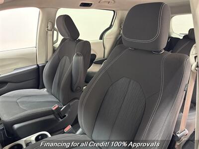2023 Chrysler Voyager LX   - Photo 18 - Temple Hills, MD 20748
