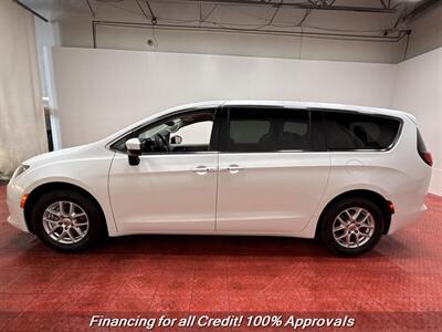 2023 Chrysler Voyager LX   - Photo 7 - Temple Hills, MD 20748