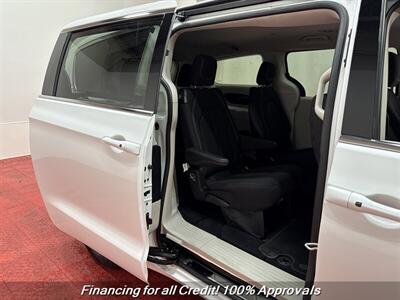 2023 Chrysler Voyager LX   - Photo 27 - Temple Hills, MD 20748