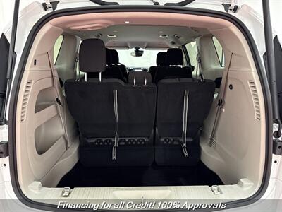 2023 Chrysler Voyager LX   - Photo 23 - Temple Hills, MD 20748