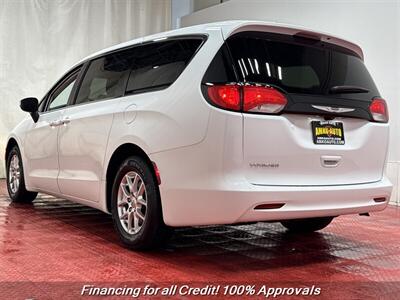 2023 Chrysler Voyager LX   - Photo 13 - Temple Hills, MD 20748