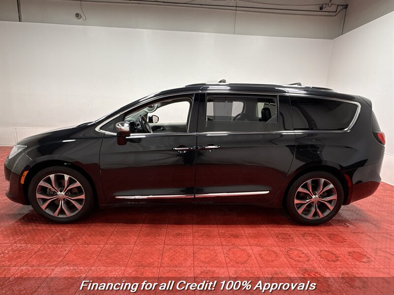2017 Chrysler Pacifica Limited - Photo 5 - Temple Hills, MD 20748