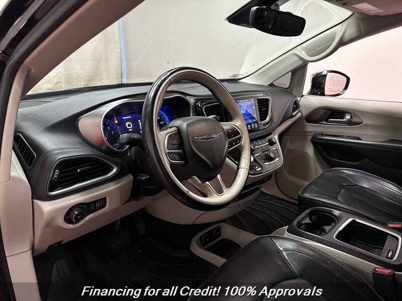 2017 Chrysler Pacifica Limited - Photo 11 - Temple Hills, MD 20748
