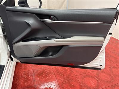 2020 Toyota Camry LE   - Photo 27 - Temple Hills, MD 20748