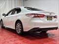 2020 Toyota Camry LE   - Photo 13 - Temple Hills, MD 20748
