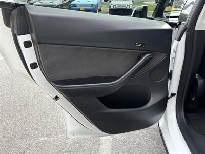 2022 Tesla Model Y Long Range   - Photo 25 - Temple Hills, MD 20748