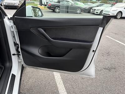 2022 Tesla Model Y Long Range   - Photo 31 - Temple Hills, MD 20748