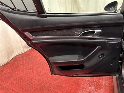2013 Porsche Panamera GTS   - Photo 23 - Laurel, MD 20724