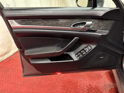 2013 Porsche Panamera GTS   - Photo 18 - Laurel, MD 20724
