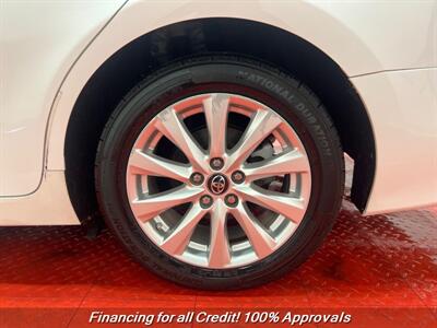 2018 Toyota Camry LE   - Photo 8 - Temple Hills, MD 20748