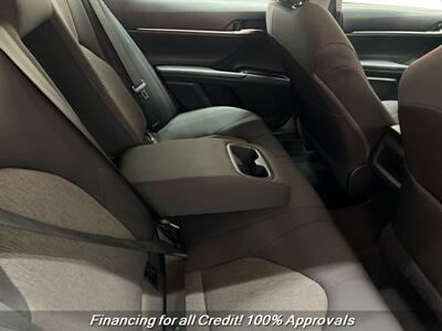 2018 Toyota Camry LE   - Photo 23 - Temple Hills, MD 20748