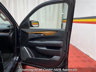 2015 Cadillac Escalade Luxury   - Photo 17 - Temple Hills, MD 20748