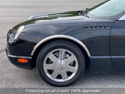 2002 Ford Thunderbird Deluxe   - Photo 15 - Temple Hills, MD 20748