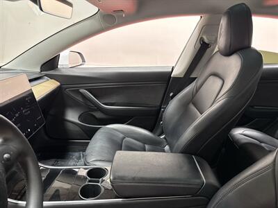 2020 Tesla Model 3 Standard Range Plus   - Photo 14 - Temple Hills, MD 20748