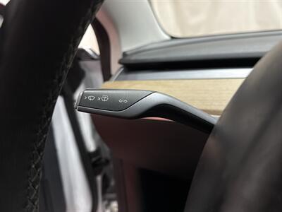 2020 Tesla Model 3 Standard Range Plus   - Photo 28 - Temple Hills, MD 20748