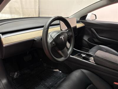 2020 Tesla Model 3 Standard Range Plus   - Photo 13 - Temple Hills, MD 20748
