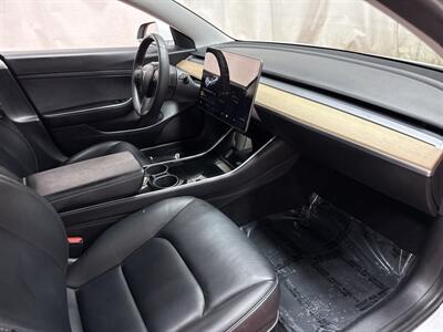 2020 Tesla Model 3 Standard Range Plus   - Photo 25 - Temple Hills, MD 20748