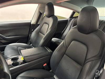 2020 Tesla Model 3 Standard Range Plus   - Photo 15 - Temple Hills, MD 20748