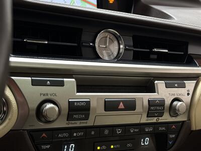 2018 Lexus ES   - Photo 41 - Temple Hills, MD 20748