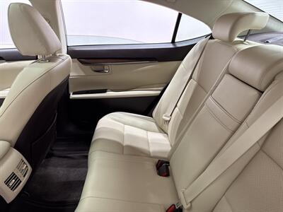 2018 Lexus ES   - Photo 22 - Temple Hills, MD 20748
