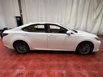 2018 Lexus ES   - Photo 12 - Temple Hills, MD 20748