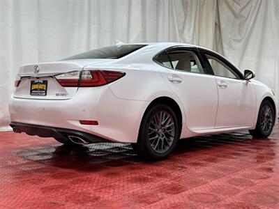 2018 Lexus ES   - Photo 15 - Temple Hills, MD 20748