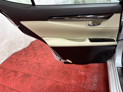 2018 Lexus ES   - Photo 20 - Temple Hills, MD 20748