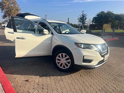 2017 Nissan Rogue S   - Photo 3 - Santa Ana, CA 92707