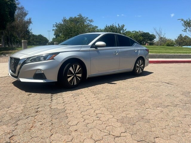 2021 Nissan Altima 2.5 SV  