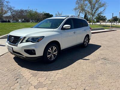 2017 Nissan Pathfinder SL   - Photo 2 - Santa Ana, CA 92707