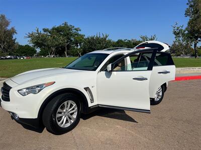 2014 INFINITI QX70   - Photo 5 - Santa Ana, CA 92707