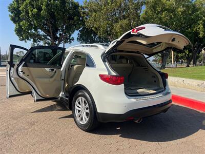 2014 INFINITI QX70   - Photo 3 - Santa Ana, CA 92707