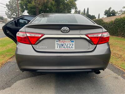 2017 Toyota Camry SE   - Photo 6 - Santa Ana, CA 92707