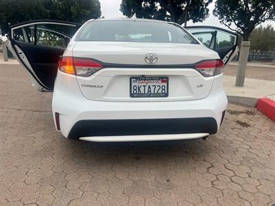 2020 Toyota Corolla LE   - Photo 2 - Santa Ana, CA 92707