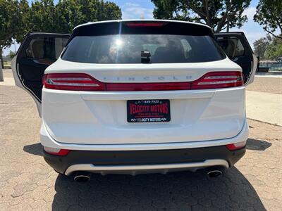 2017 Lincoln MKC Select   - Photo 8 - Santa Ana, CA 92707