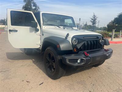 2010 Jeep Wrangler   - Photo 6 - Santa Ana, CA 92707